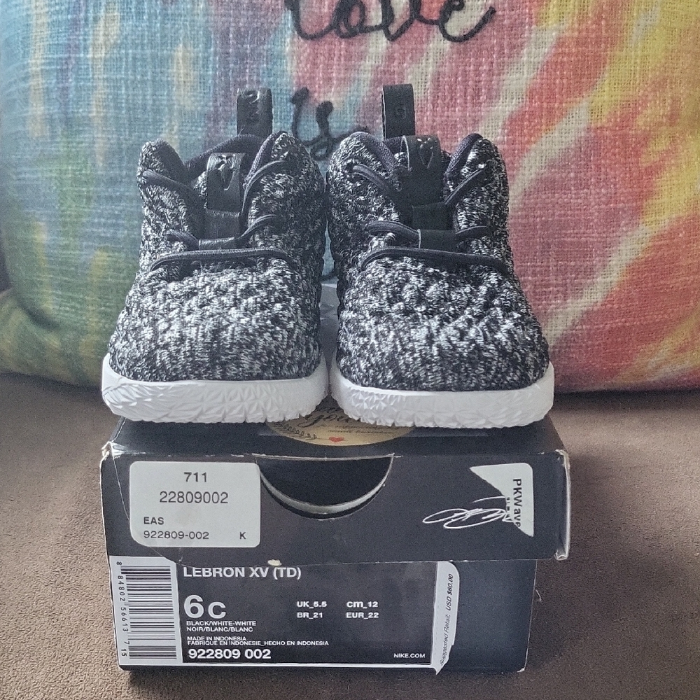 Nike Kids LeBron XV Black and White Sneakers